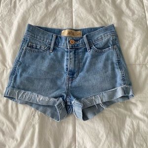 Hollister light wash shorts